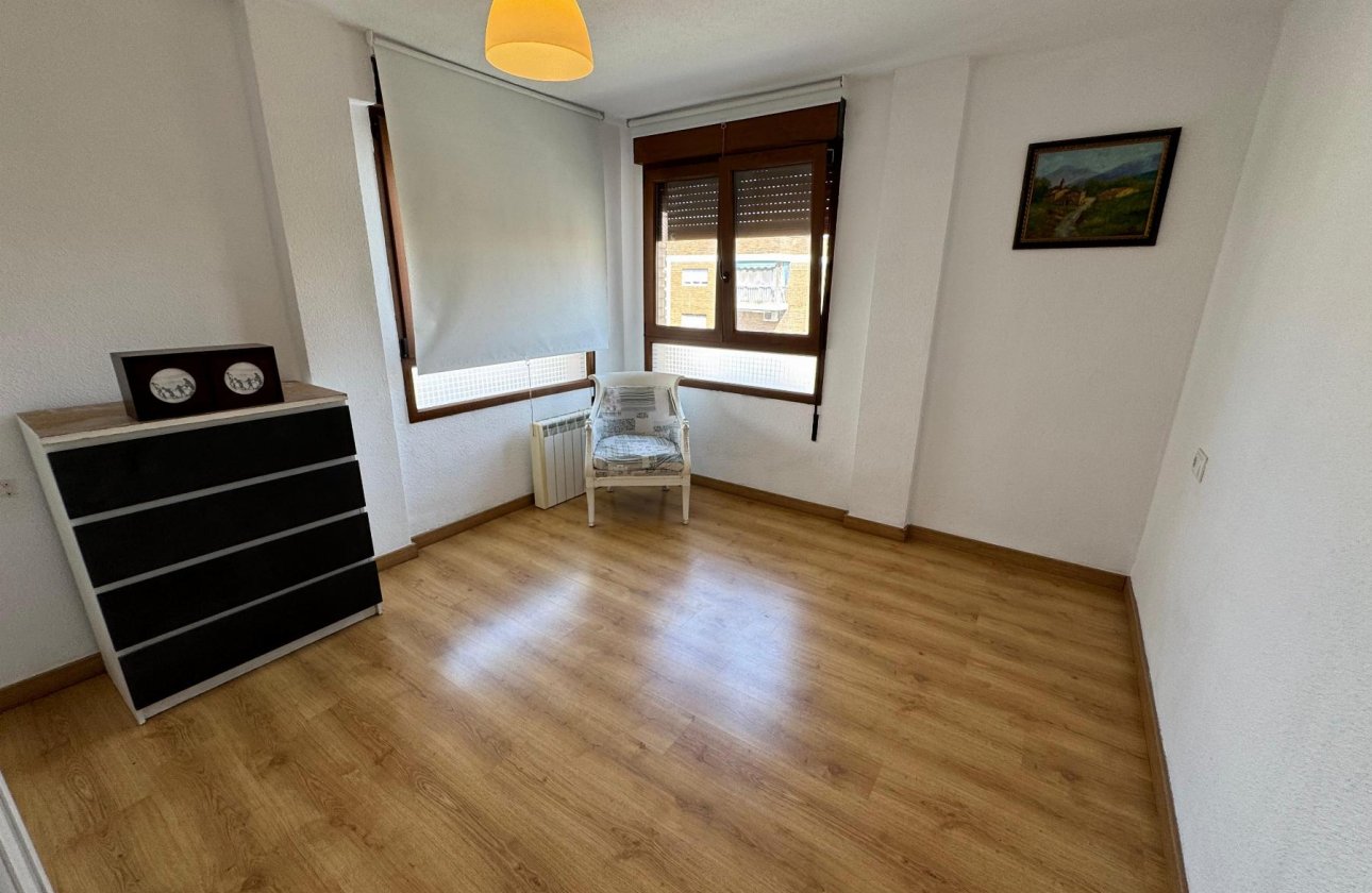 Resale - Apartment / flat - Torrevieja - Playa Acequion