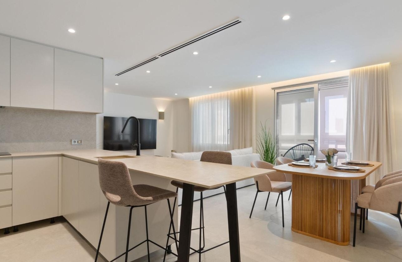 Resale - Apartment / flat - Torrevieja - Playa de La Acequion