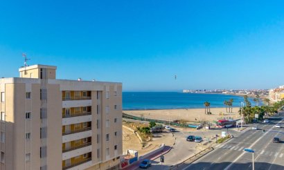 Resale - Apartment / flat - Torrevieja - Playa de La Acequion
