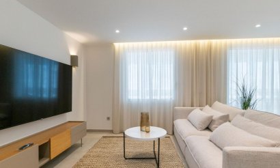 Resale - Apartment / flat - Torrevieja - Playa de La Acequion