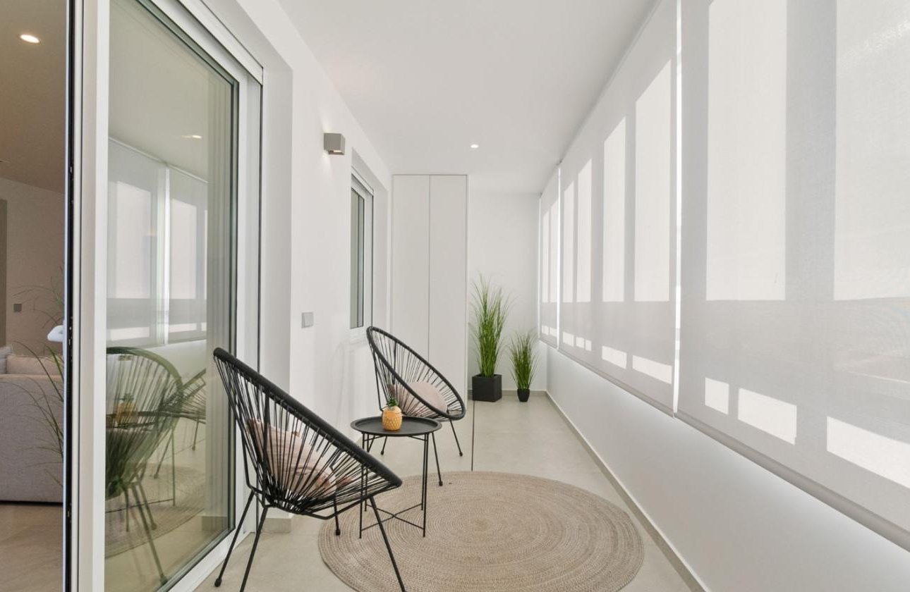 Resale - Apartment / flat - Torrevieja - Playa de La Acequion