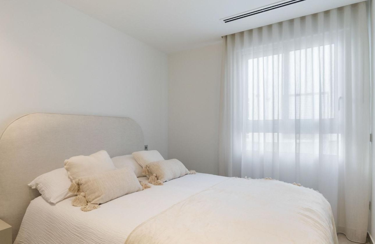 Resale - Apartment / flat - Torrevieja - Playa de La Acequion