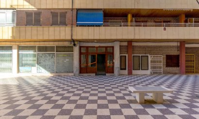 Resale - Apartment / flat - Torrevieja - Playa de La Acequion