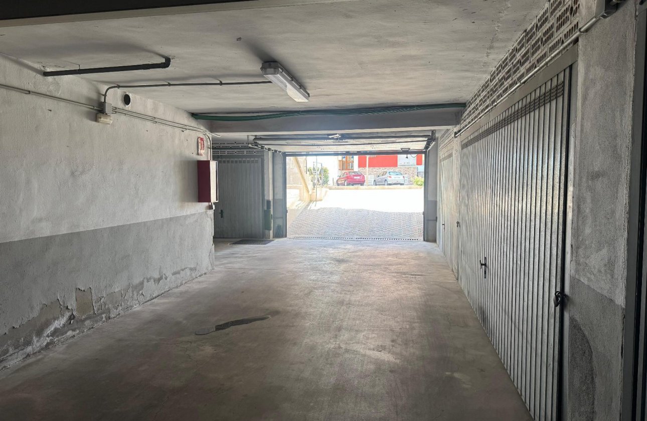 Resale - Apartment / flat - Torrevieja - Playa de La Acequion