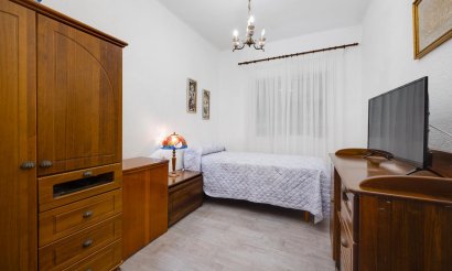 Resale - Apartment / flat - Torrevieja - Piscinas naturales