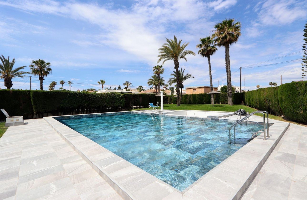 Resale - Apartment / flat - Torrevieja - Playa Flamenca