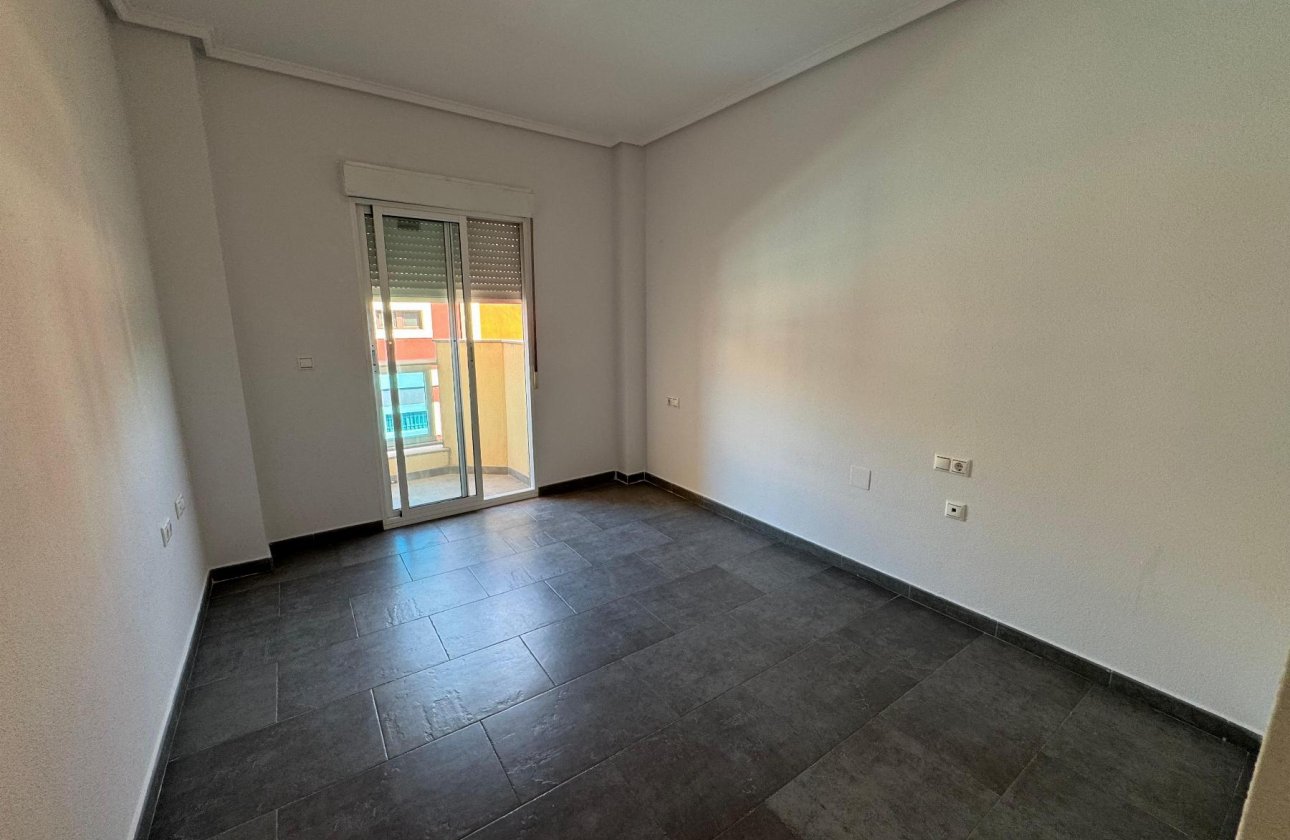 Resale - Apartment / flat - Almoradí