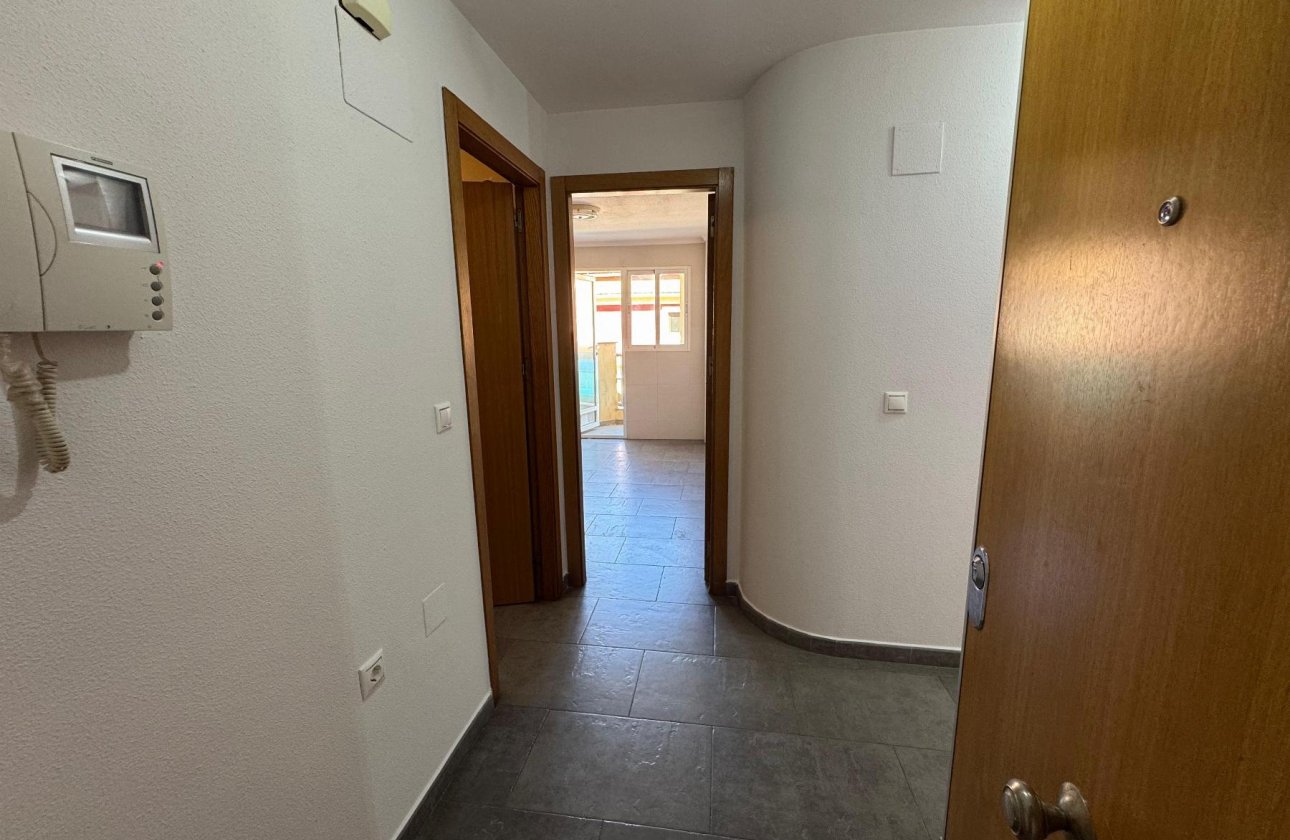 Resale - Apartment / flat - Almoradí