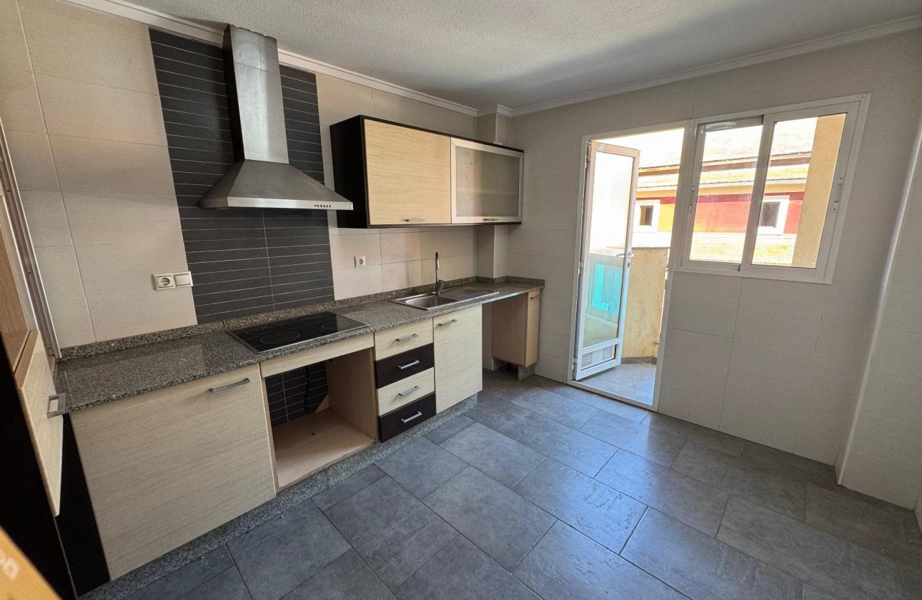Resale - Apartment / flat - Almoradí