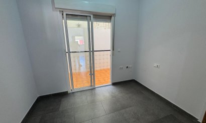 Resale - Apartment / flat - Almoradí