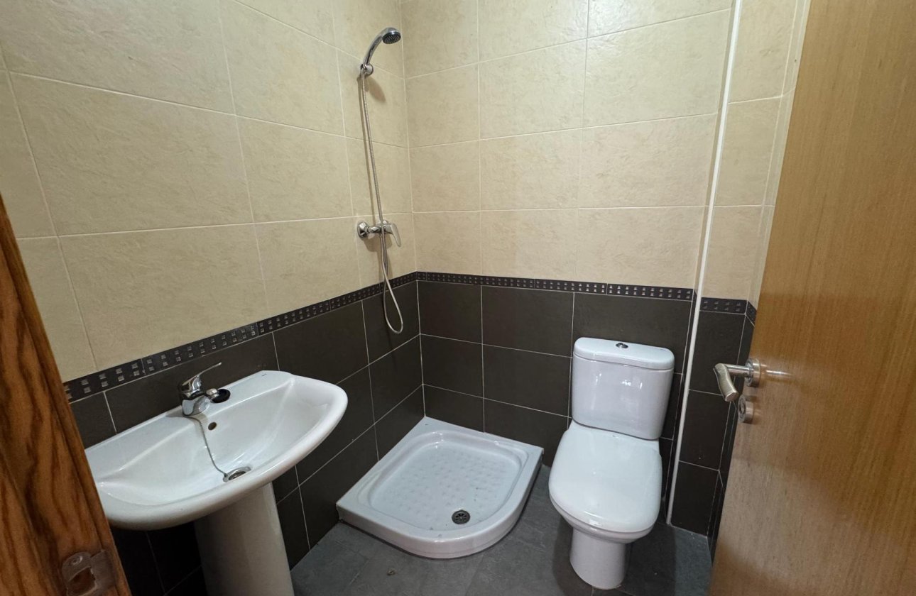 Resale - Apartment / flat - Almoradí