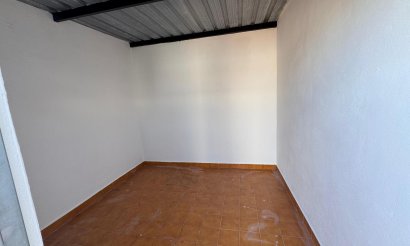 Resale - Apartment / flat - Almoradí