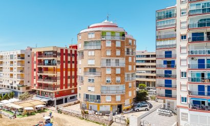 Resale - Apartment / flat - Torrevieja - PLAYA NAUFRAGOS