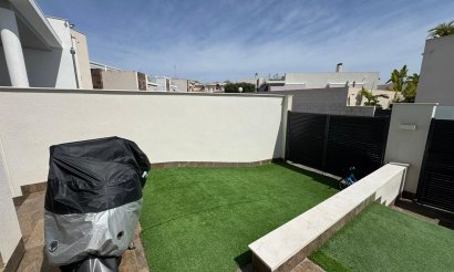 Resale - Villa - Orihuela Costa - Villamartín