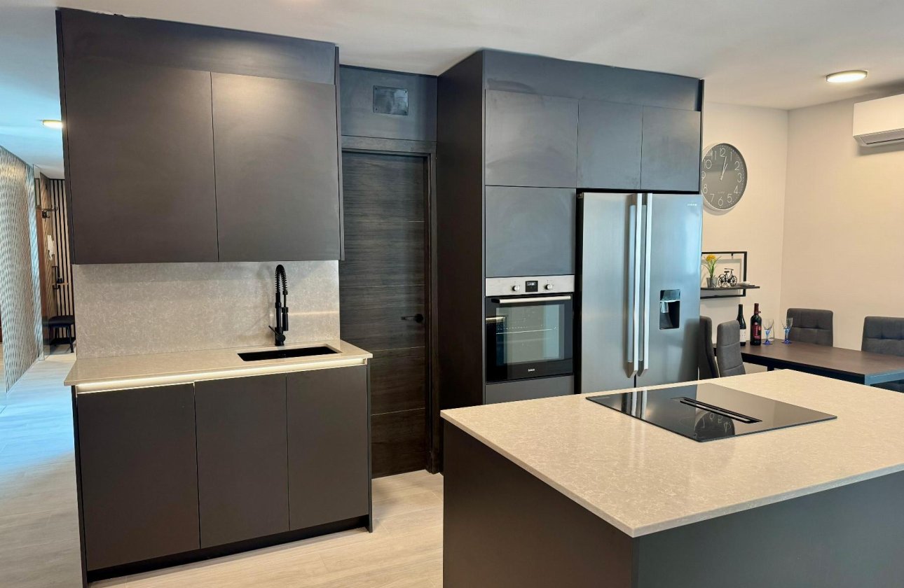 Resale - Apartment / flat - Torrevieja - CLUB NAUTICO TORREVIEJA
