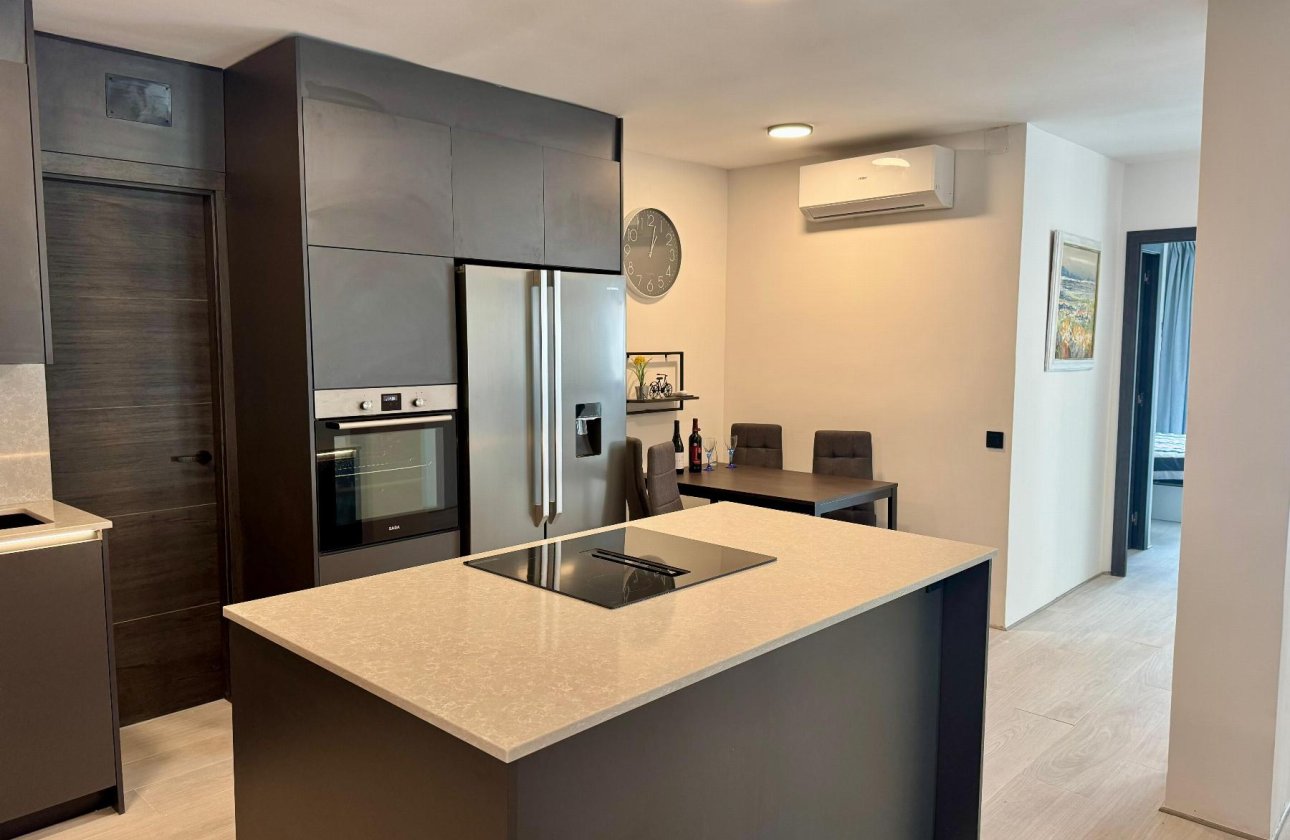Resale - Apartment / flat - Torrevieja - CLUB NAUTICO TORREVIEJA