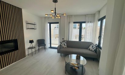Resale - Apartment / flat - Torrevieja - CLUB NAUTICO TORREVIEJA
