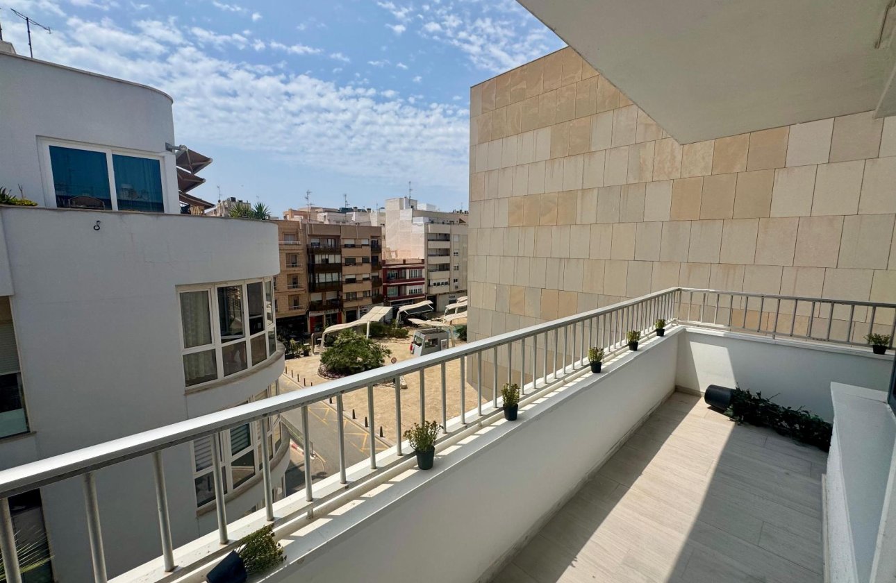 Resale - Apartment / flat - Torrevieja - CLUB NAUTICO TORREVIEJA