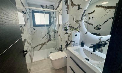 Resale - Apartment / flat - Torrevieja - CLUB NAUTICO TORREVIEJA