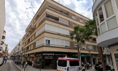Resale - Apartment / flat - Torrevieja - CLUB NAUTICO TORREVIEJA