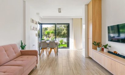 Resale - Villa - Orihuela Costa - La Zenia