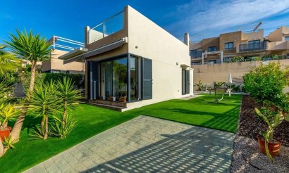 Resale - Villa - Orihuela Costa - La Zenia