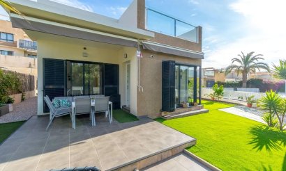 Resale - Villa - Orihuela Costa - La Zenia