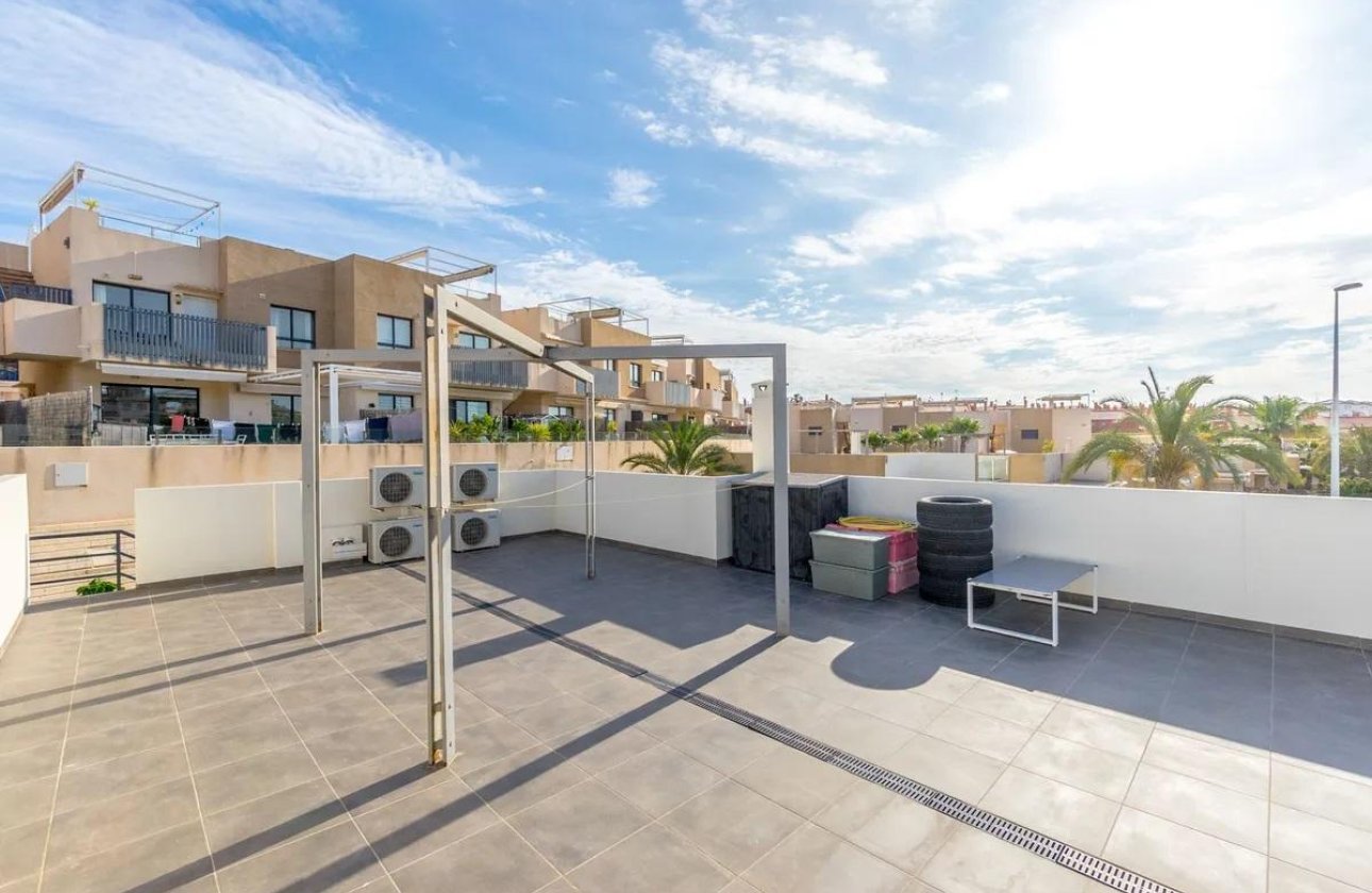 Resale - Villa - Orihuela Costa - La Zenia