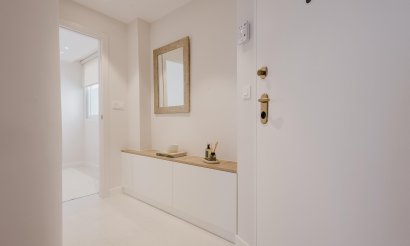 Resale - Apartment / flat - Torrevieja - Playa Acequion