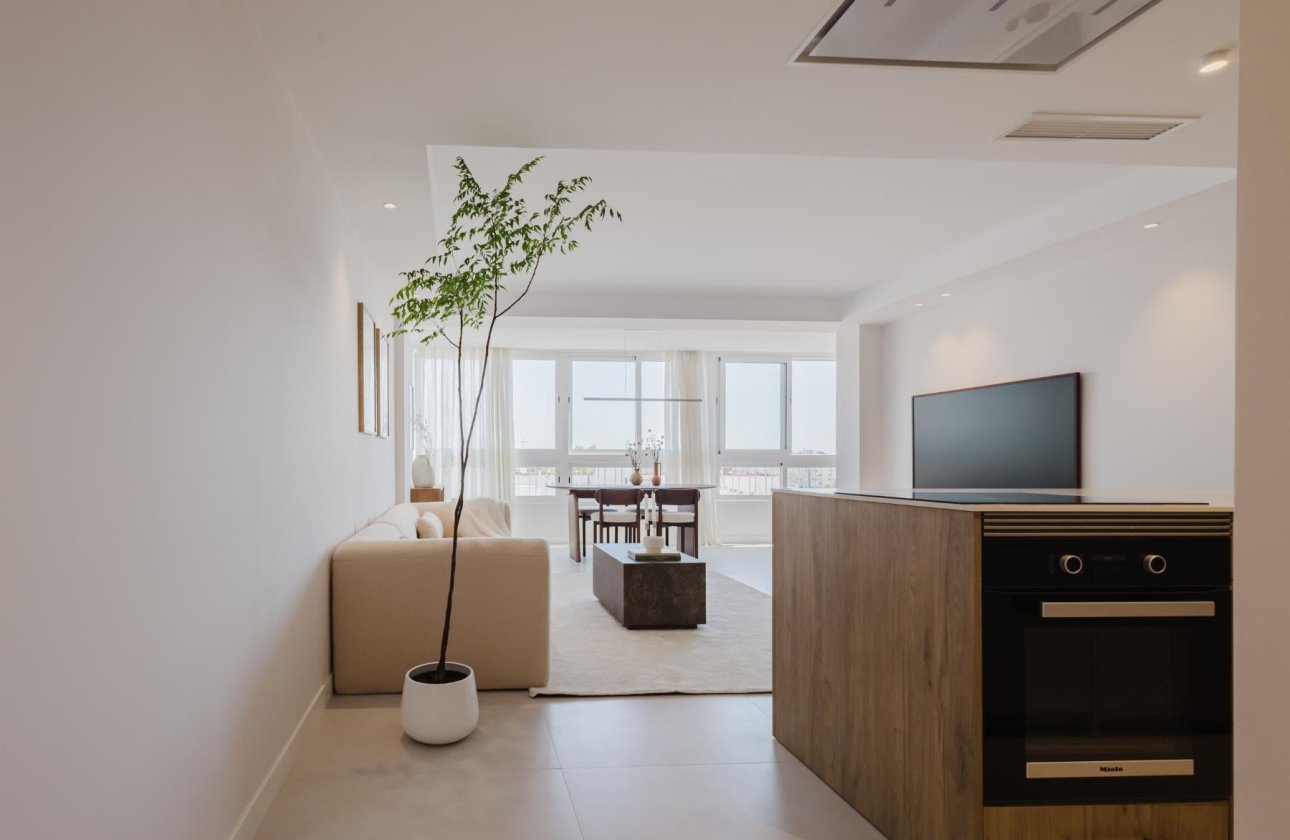 Resale - Apartment / flat - Torrevieja - Playa Acequion