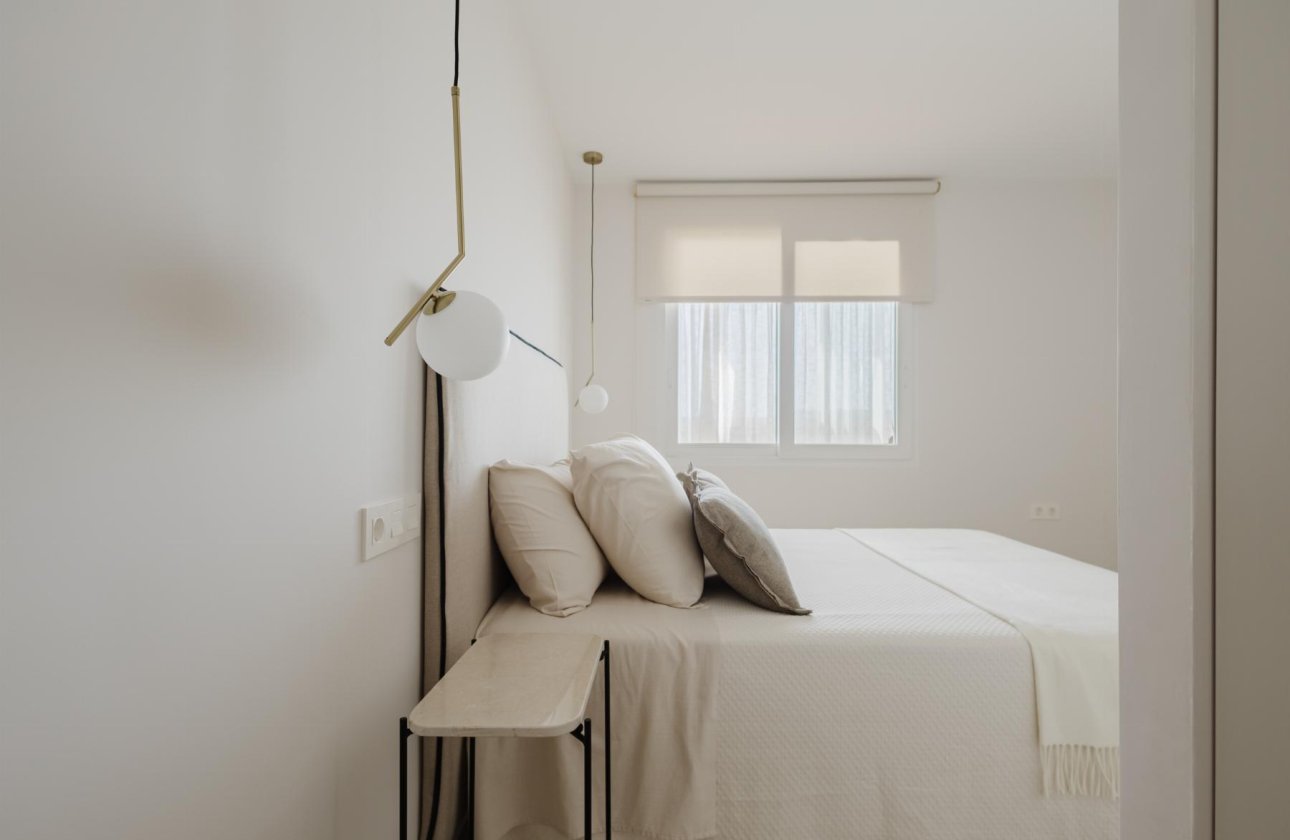 Resale - Apartment / flat - Torrevieja - Playa Acequion