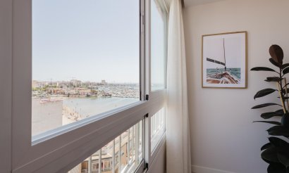 Resale - Apartment / flat - Torrevieja - Playa Acequion