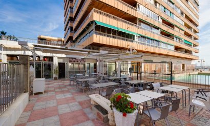 Resale - Apartment / flat - Torrevieja - Playa Acequion