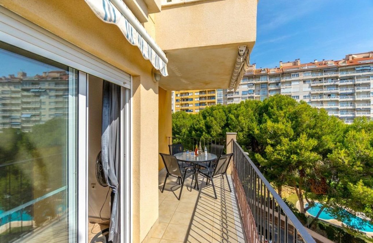 Resale - Apartment / flat - Orihuela Costa - Campoamor