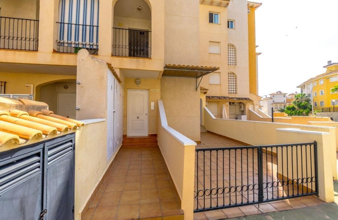 Resale - Apartment / flat - Orihuela Costa - Campoamor