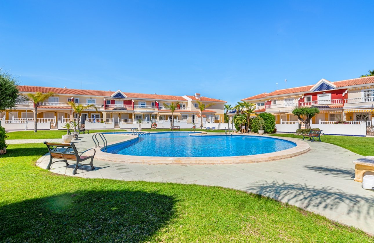 Resale - Townhouse - Ciudad Quesada - Doña pepa
