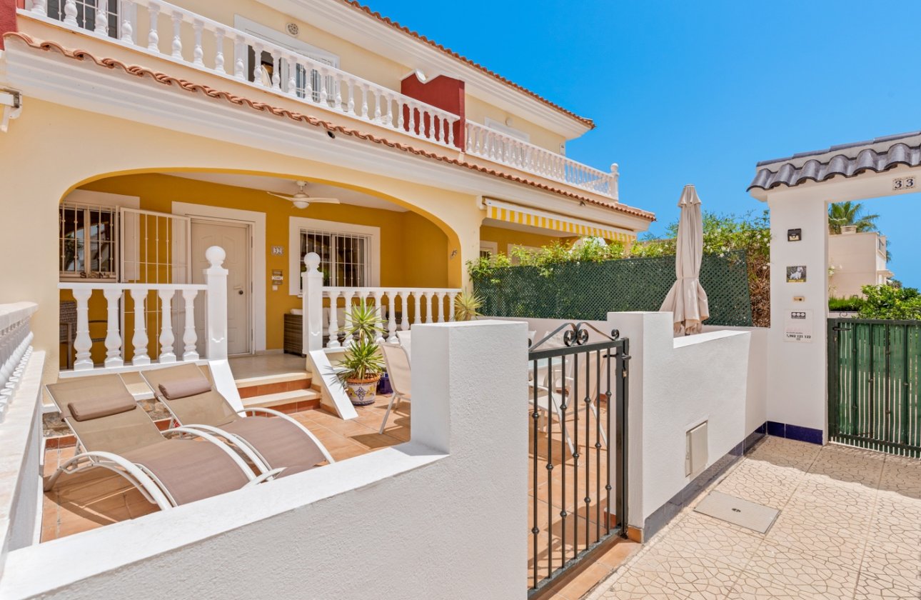 Resale - Townhouse - Ciudad Quesada - Doña pepa