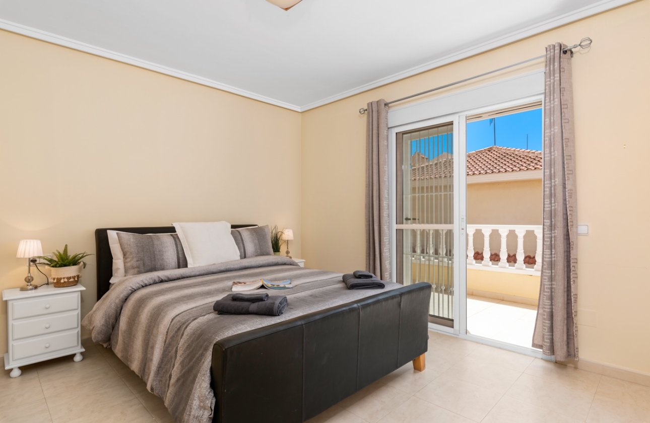 Resale - Townhouse - Ciudad Quesada - Doña pepa