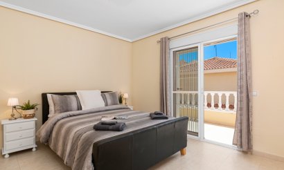 Resale - Townhouse - Ciudad Quesada - Doña pepa