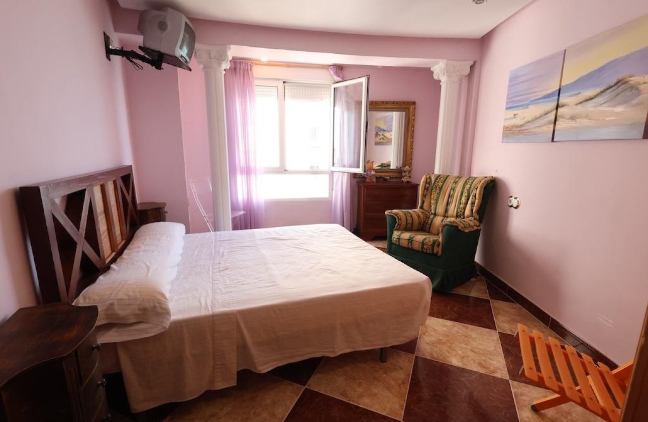 Resale - Apartment / flat - Torrevieja - Acequion