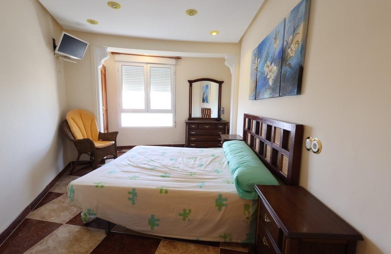 Resale - Apartment / flat - Torrevieja - Acequion