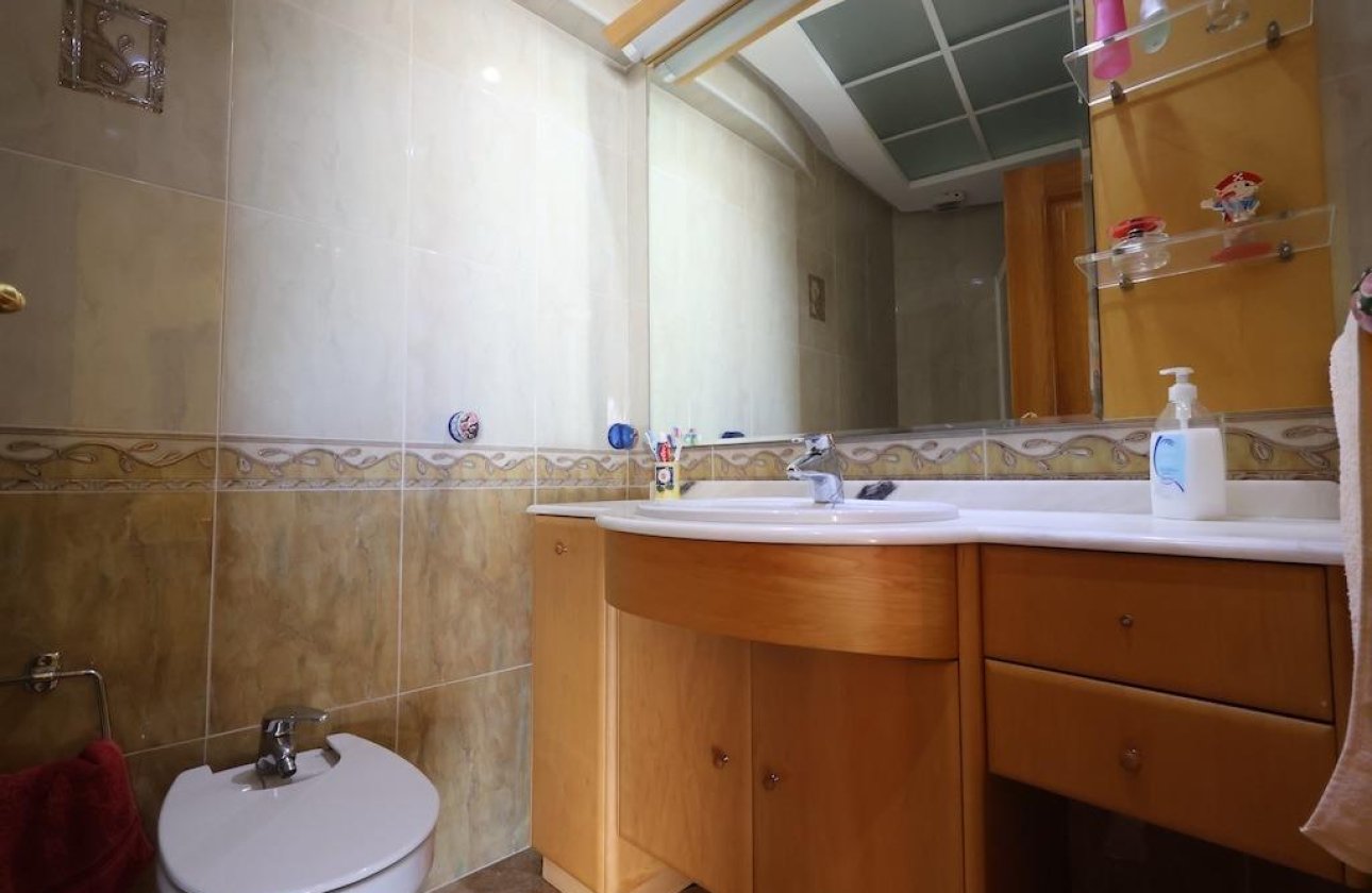 Resale - Apartment / flat - Torrevieja - Acequion