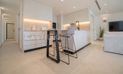 Resale - Apartment / flat - Torrevieja - Playa del Acequión