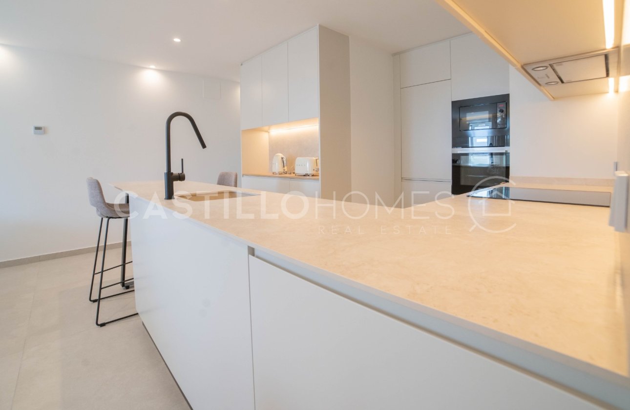 Resale - Apartment / flat - Torrevieja - Playa del Acequión