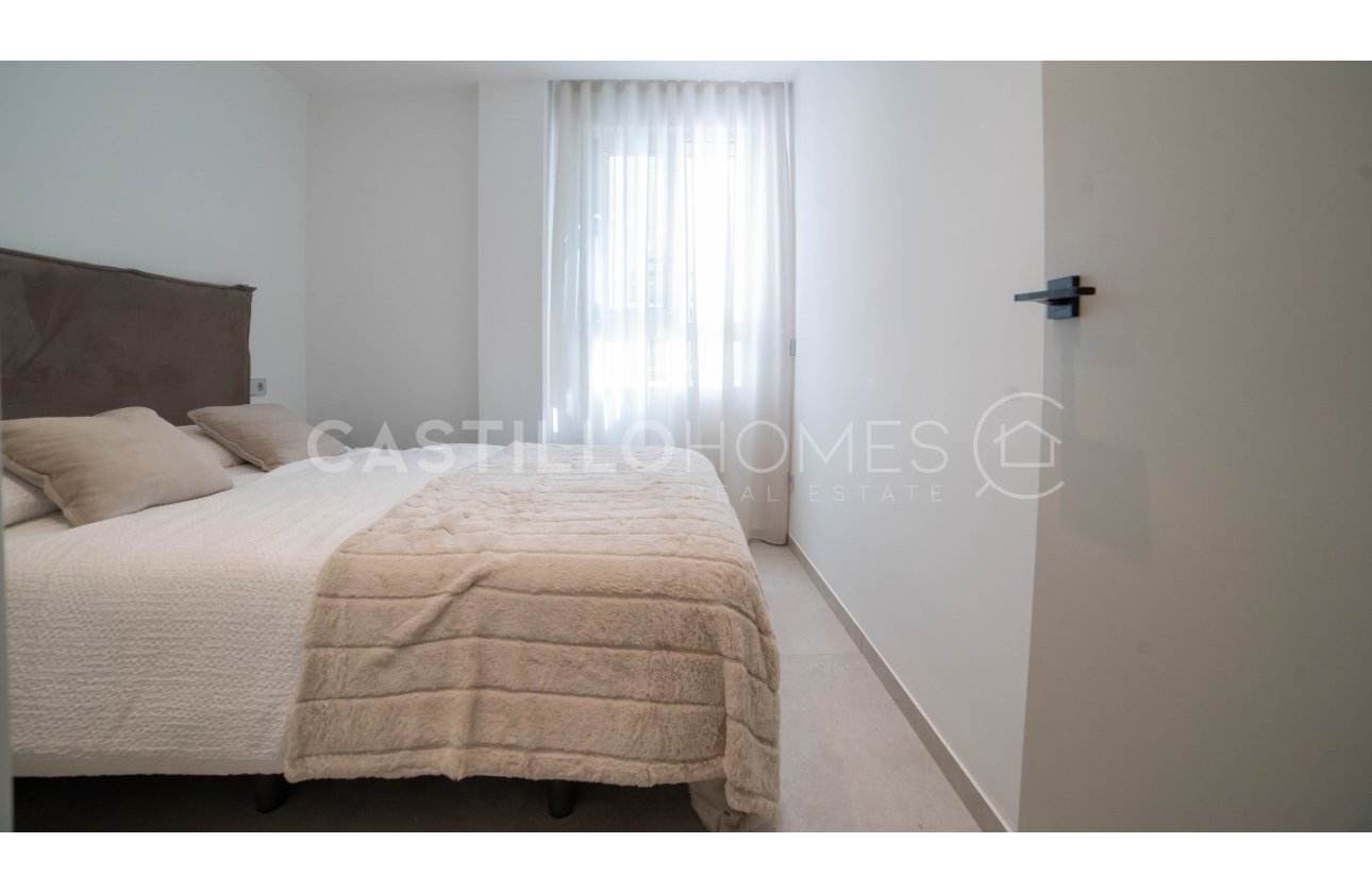Resale - Apartment / flat - Torrevieja - Playa del Acequión