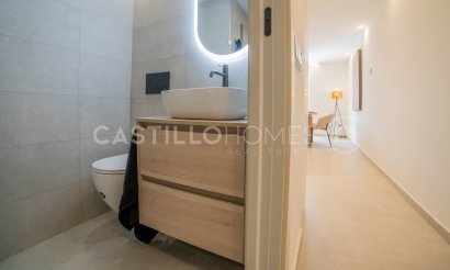 Resale - Apartment / flat - Torrevieja - Playa del Acequión