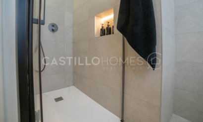 Resale - Apartment / flat - Torrevieja - Playa del Acequión