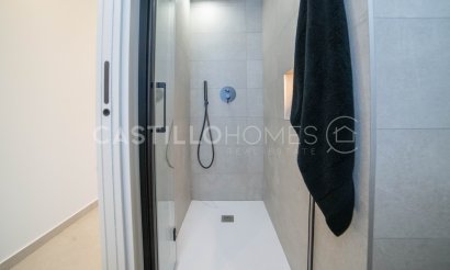 Resale - Apartment / flat - Torrevieja - Playa del Acequión