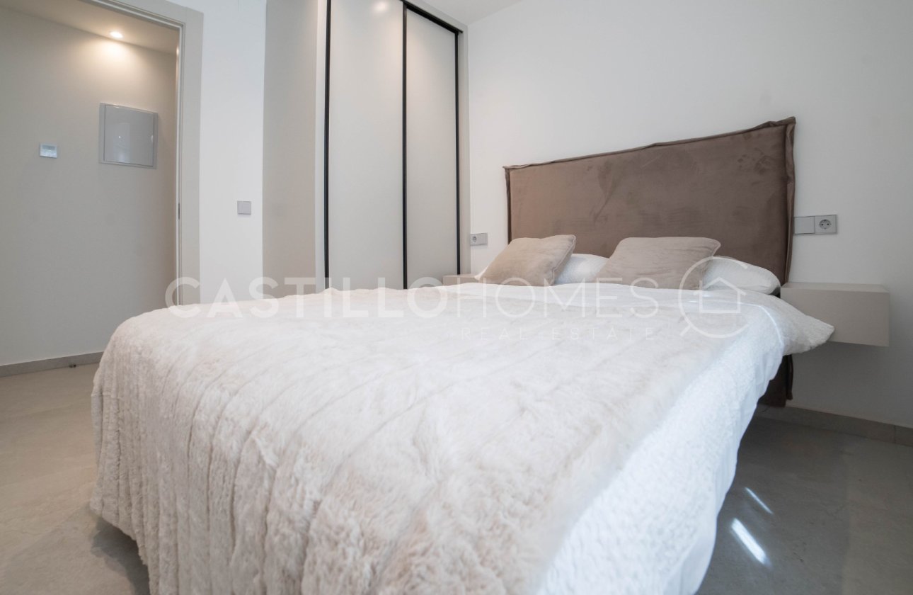 Resale - Apartment / flat - Torrevieja - Playa del Acequión