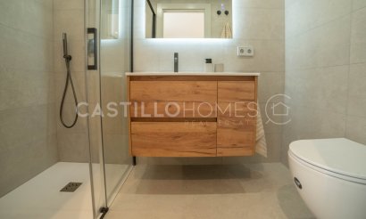 Resale - Apartment / flat - Torrevieja - Playa del Acequión